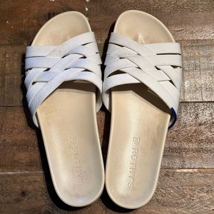 Rothy’s Cloud White Sandals 6.5
